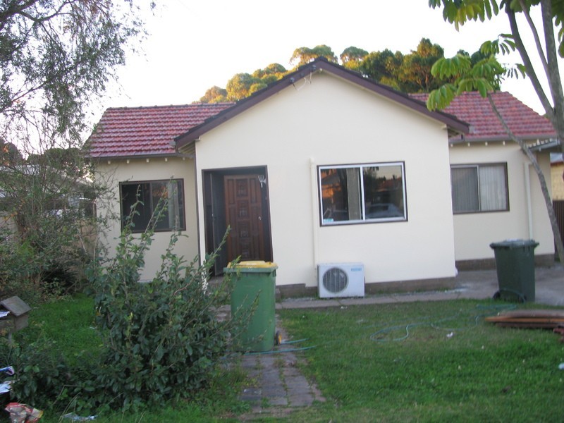 35 Cleone Street, Guildford NSW 2161