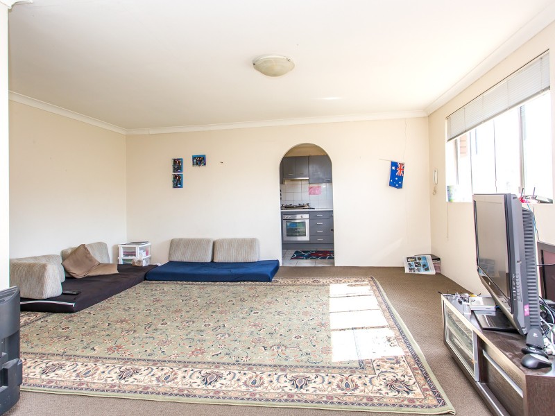 8/3-5 Kane Street, Guildford NSW 2161