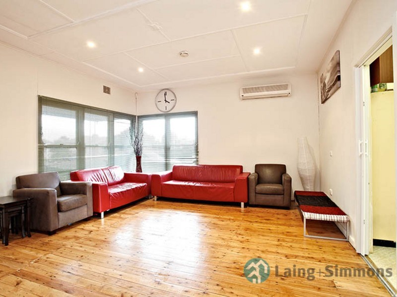 112 Robertson Street, Guildford NSW 2161