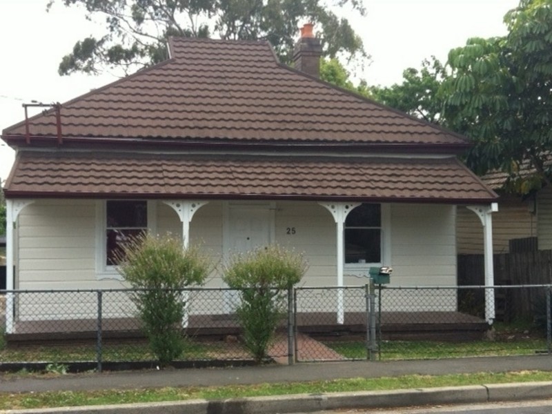 25 Station Street, Guildford NSW 2161
