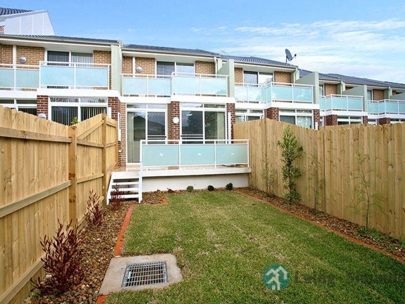 11/25-27 Henry Street, Guildford NSW 2161