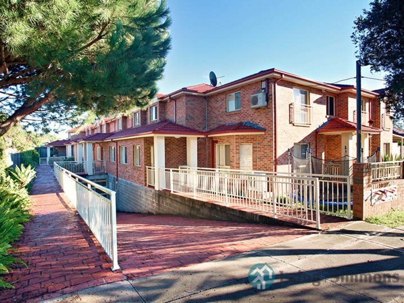 2/57-59 Chamberlain Road, Guildford NSW 2161