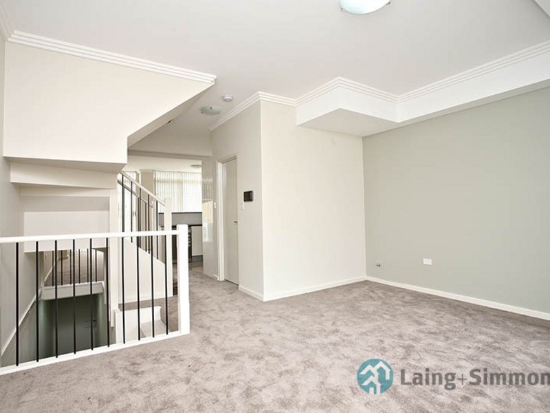 4/25-27 Henry Street, Guildford NSW 2161