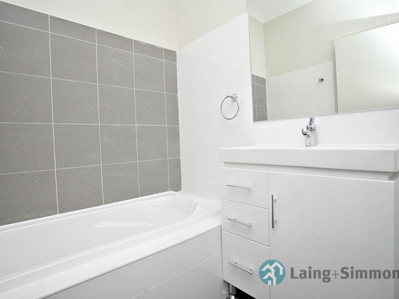 4/25-27 Henry Street, Guildford NSW 2161