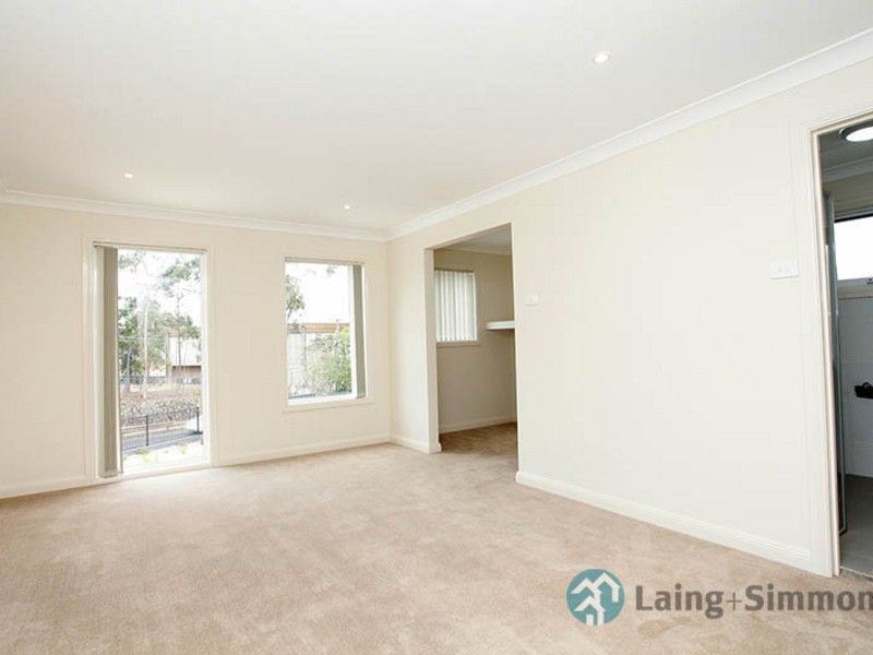 2/256-258 Windsor Road, Baulkham Hills NSW 2153
