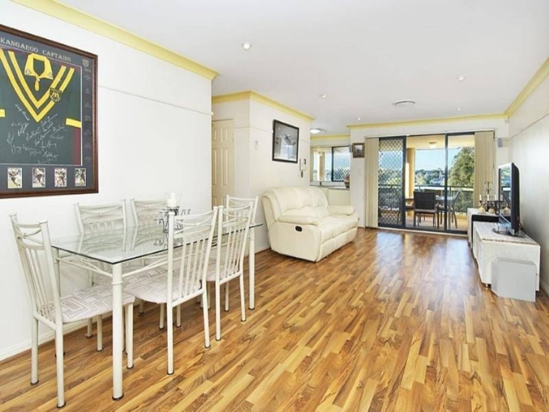 8/60-64 Cowper Street, Granville NSW 2142