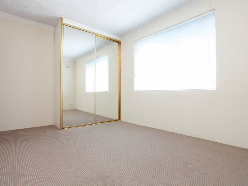 8/11 Lumley Street, Granville NSW 2142