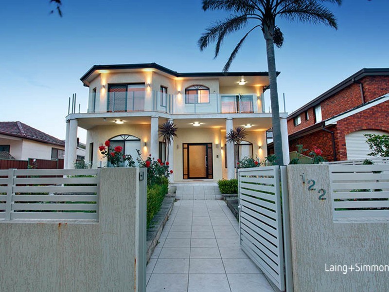 122 Excelsior Street, Merrylands NSW 2160