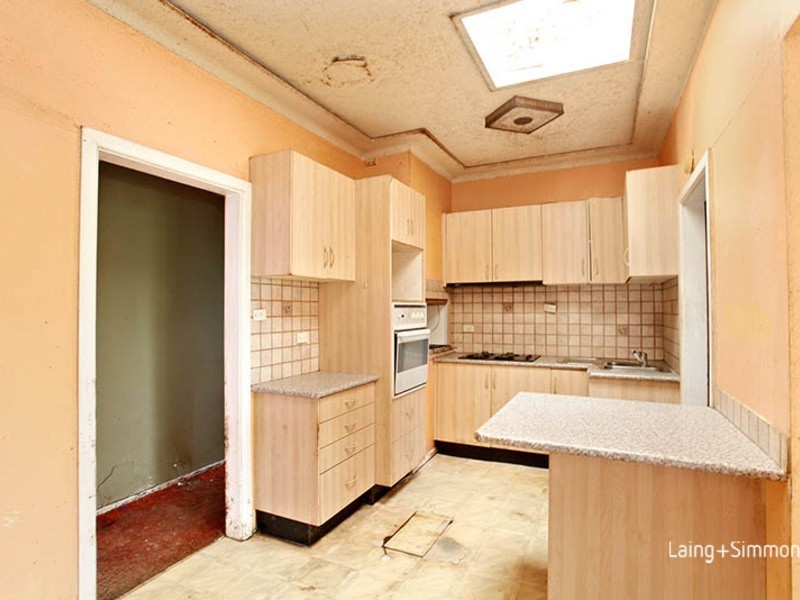 6 Redwood Street, Blacktown NSW 2148