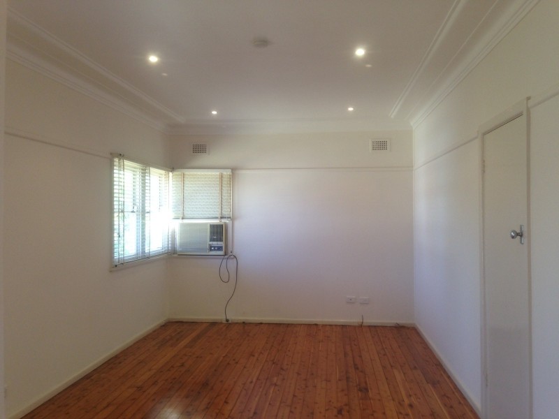 2 Mark Street, Merrylands NSW 2160