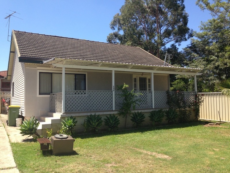 38 Salisbury Rd, Guildford NSW 2161