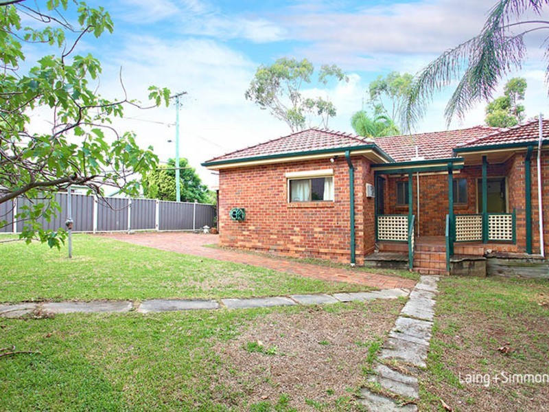 44 Binalong Road, Pendle Hill NSW 2145