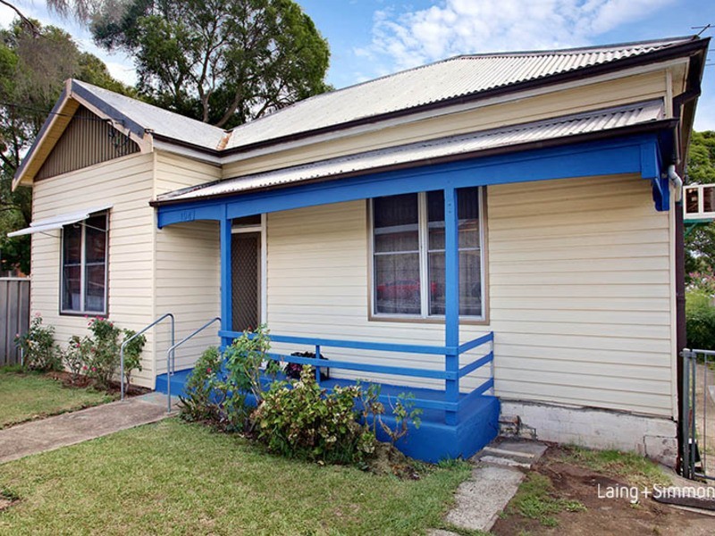 194 Blaxcell Street, Granville NSW 2142