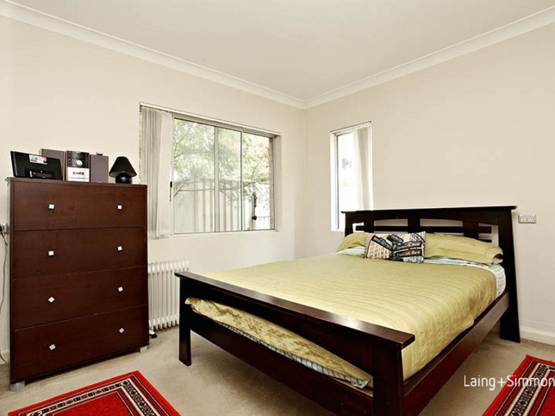 2/72-78 Cardigan Street, Guildford NSW 2161