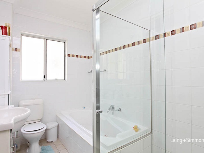 2/72-78 Cardigan Street, Guildford NSW 2161