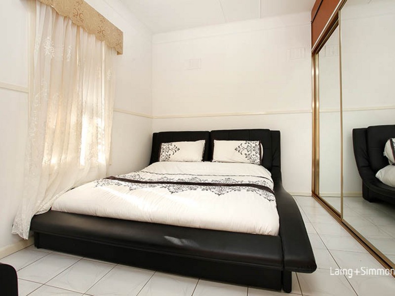 30 Farnell Street, Merrylands NSW 2160