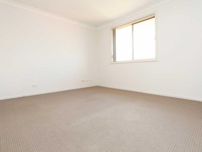 41B Esk Avenue, Green Valley NSW 2168