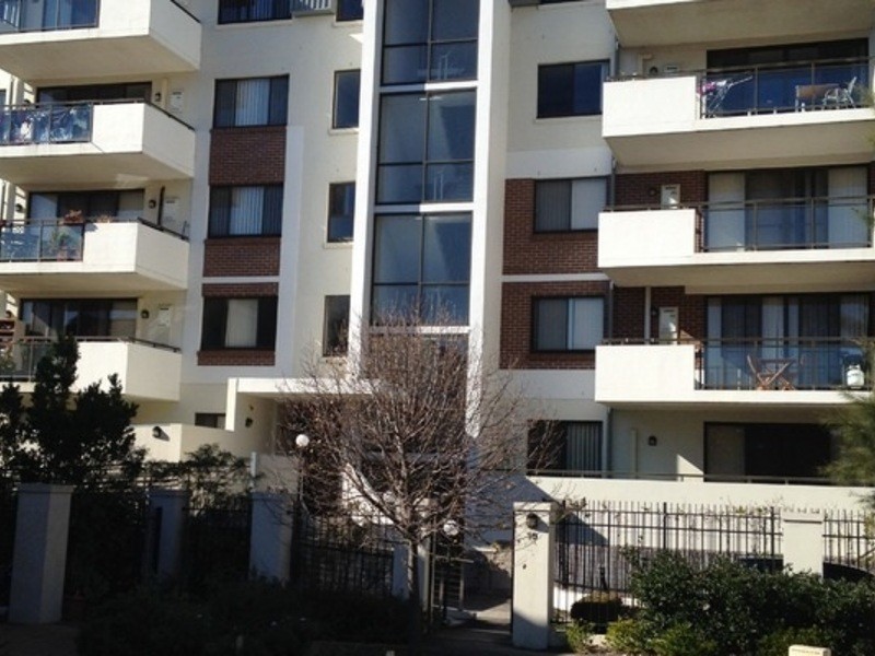 401/10 Refractory Court, Holroyd NSW 2142