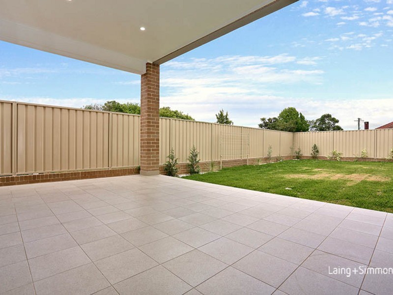 11 Verlie Street, South Wentworthville NSW 2145