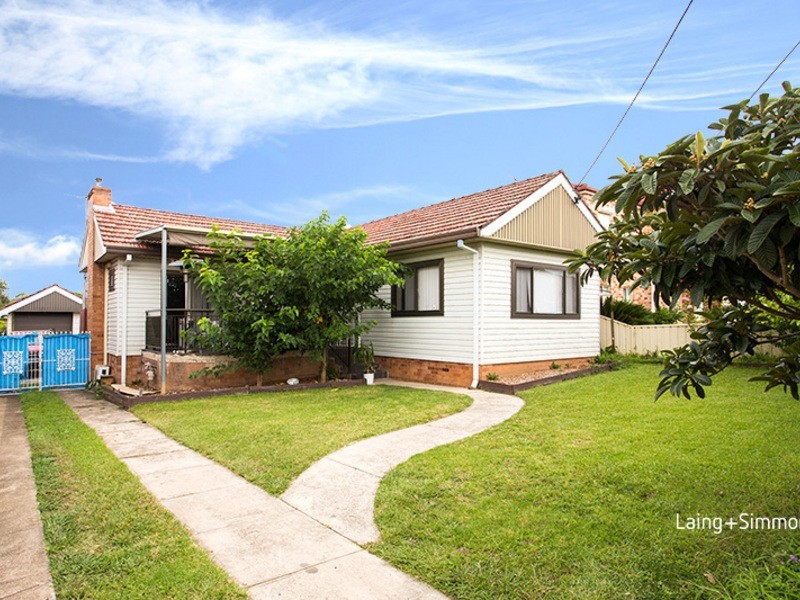 4 Cartwright Avenue, Merrylands NSW 2160