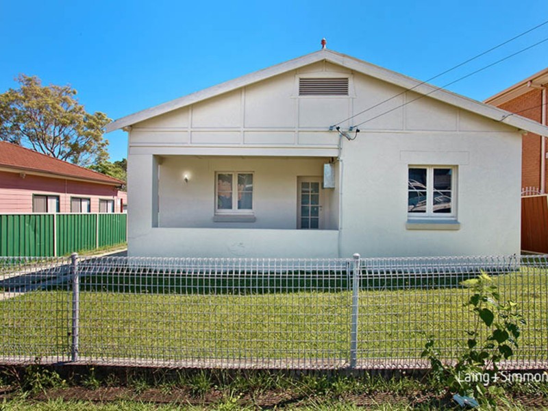17 Earl Street, Merrylands NSW 2160