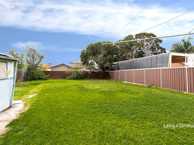 17 Earl Street, Merrylands NSW 2160