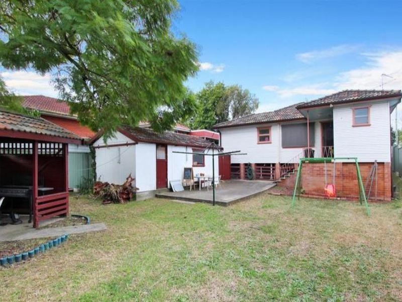 15 Fairfield Road, Woodpark NSW 2164