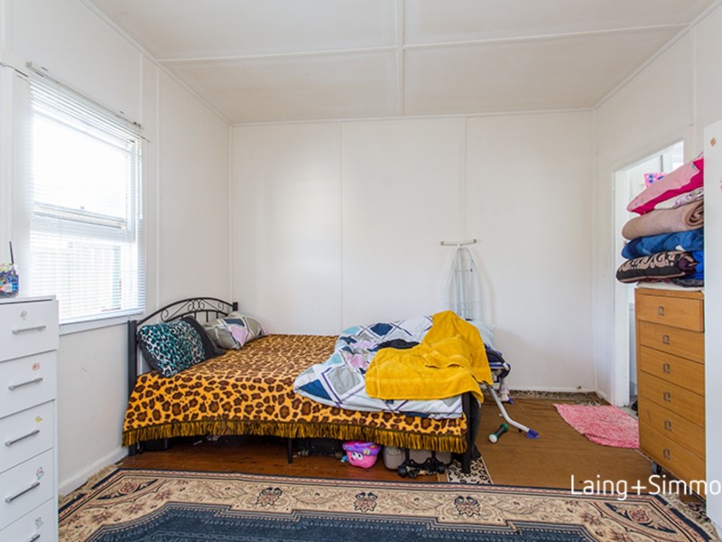 11 Bowden Street, Merrylands NSW 2160