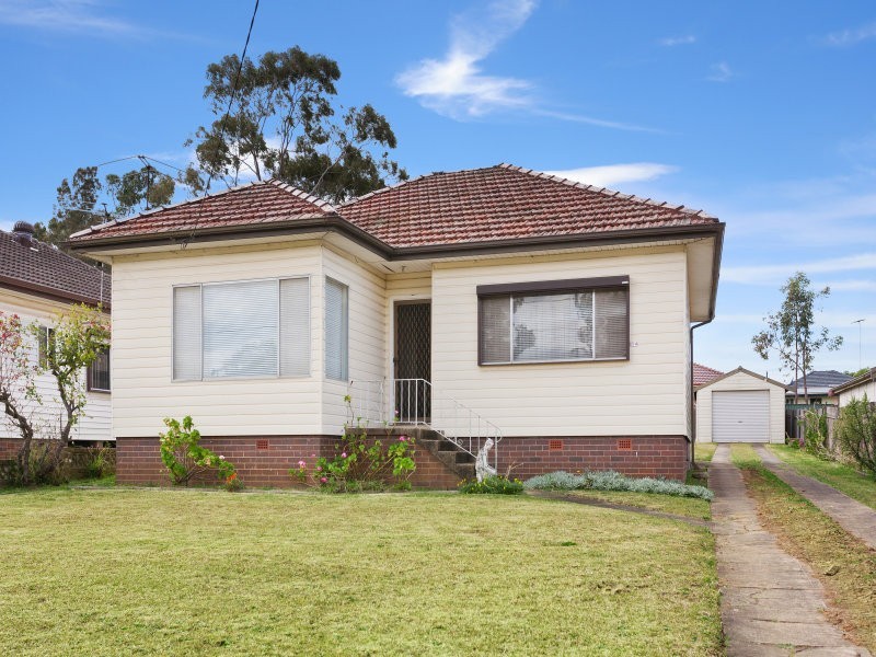 54 Tamplin Road, Guildford NSW 2161