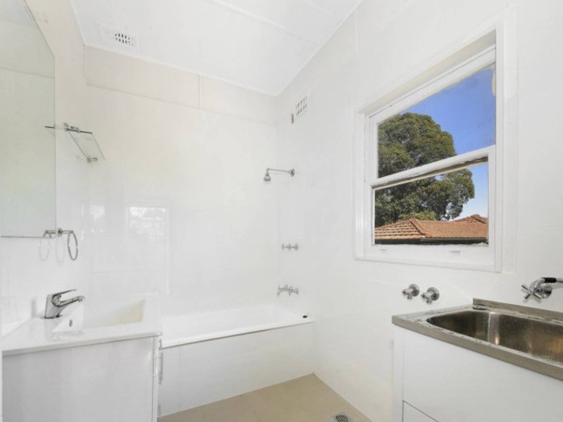 190 Blaxcell Street, Granville NSW 2142