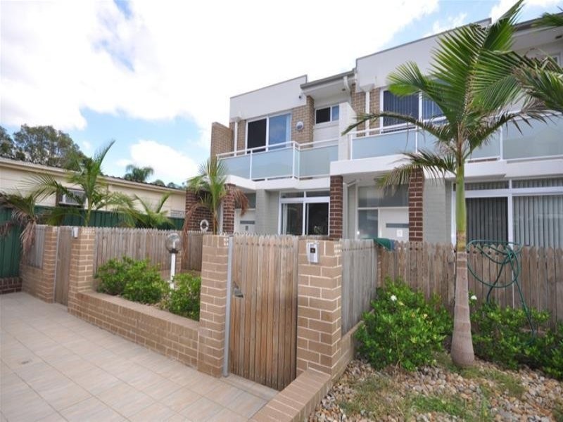 13/25-27 Henry Street, Guildford NSW 2161