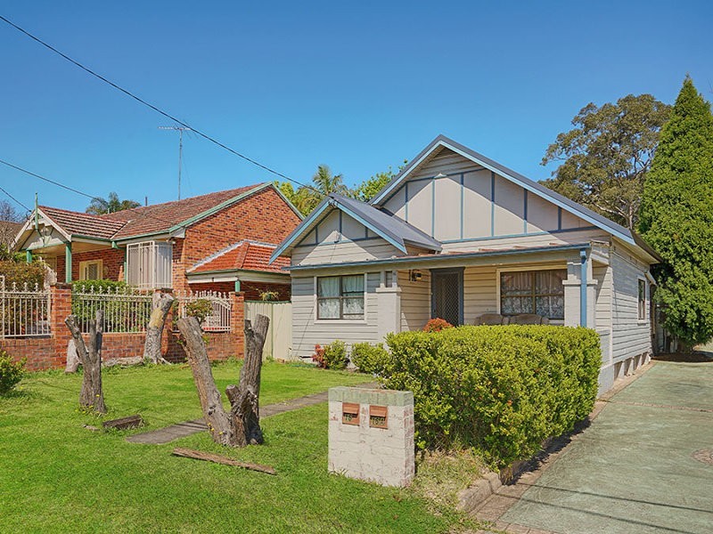 16 Rhodes Avenue, Guildford NSW 2161