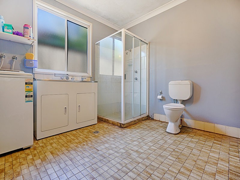 16 Rhodes Avenue, Guildford NSW 2161