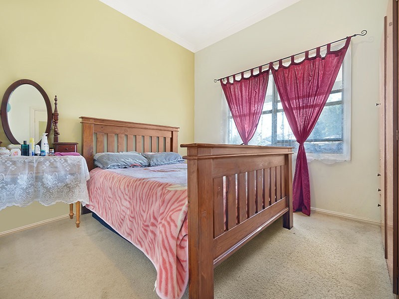 16 Rhodes Avenue, Guildford NSW 2161