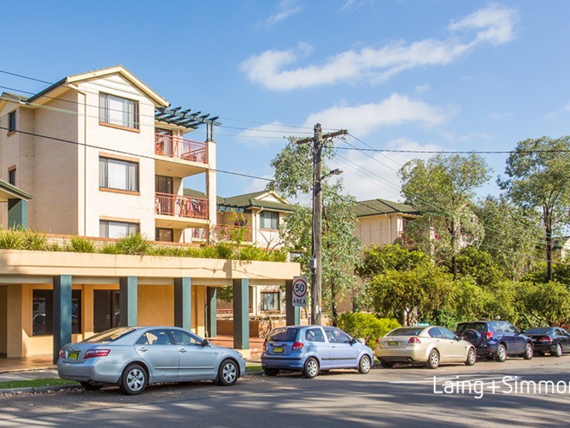 28/2-4 Kane Street, Guildford NSW 2161