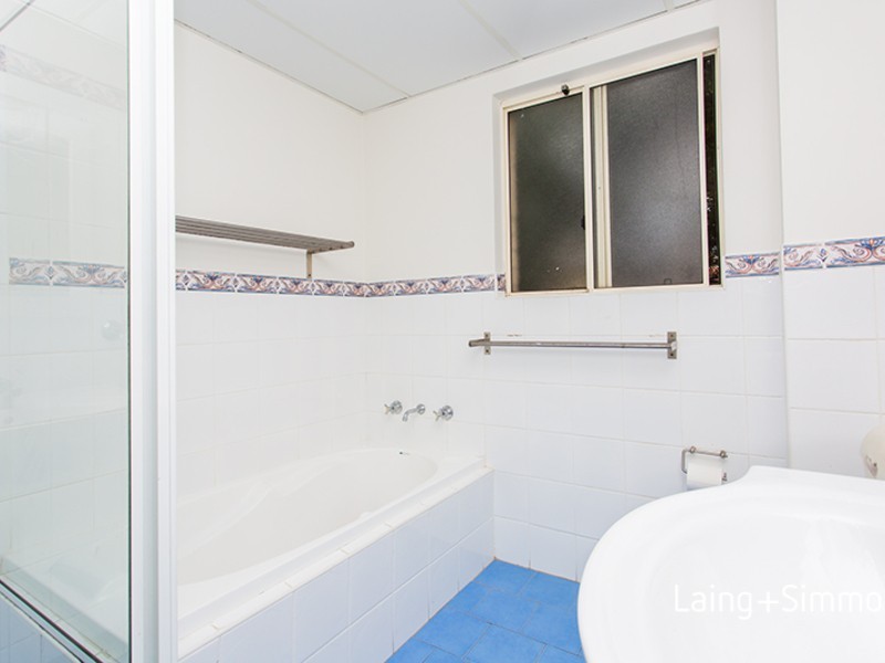 28/2-4 Kane Street, Guildford NSW 2161