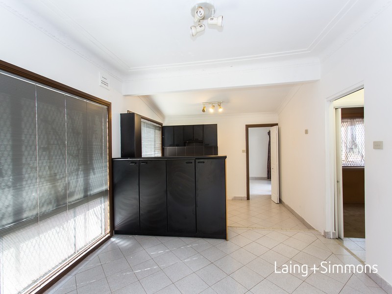 8 Constitution Road, Constitution Hill NSW 2145