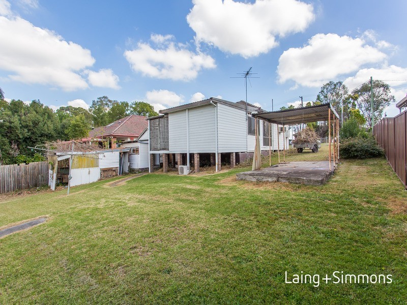 8 Constitution Road, Constitution Hill NSW 2145