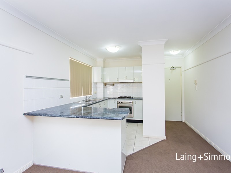 28/2-4 Kane Street, Guildford NSW 2161