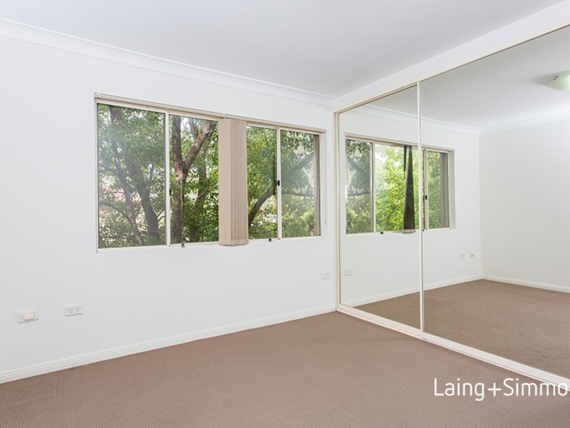 28/2-4 Kane Street, Guildford NSW 2161