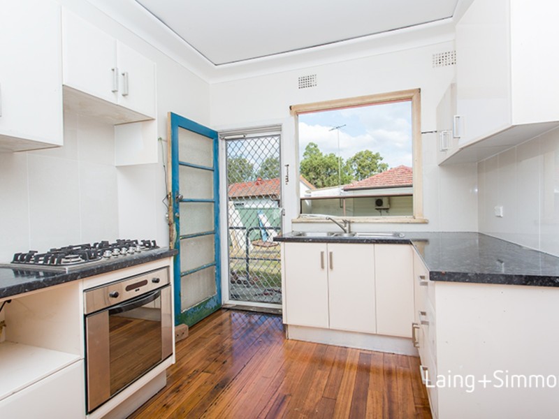 83 Bungaree Road, Toongabbie NSW 2146