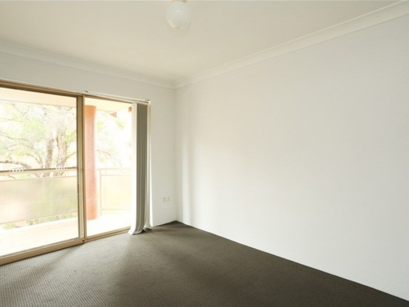 13/23-25 Oxford Street, Merrylands NSW 2160
