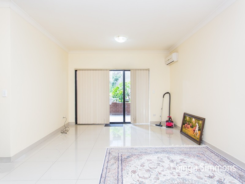 4/136 Woodville Road, Merrylands NSW 2160