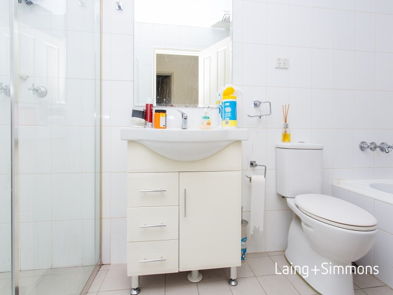 4/136 Woodville Road, Merrylands NSW 2160