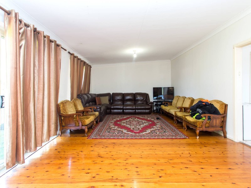 79 Edna Avenue, Merrylands NSW 2160