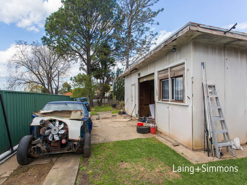 5 Rowley Road, Guildford NSW 2161