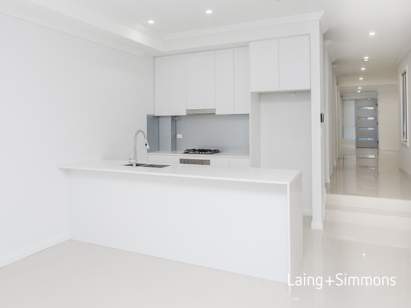 4 Cartwright Avenue, Merrylands NSW 2160