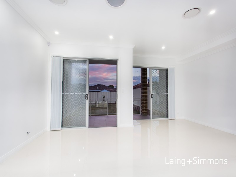 4 Cartwright Avenue, Merrylands NSW 2160