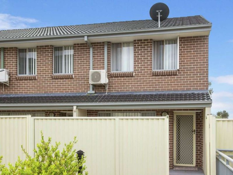 8/35 Wellington Road, Granville NSW 2142