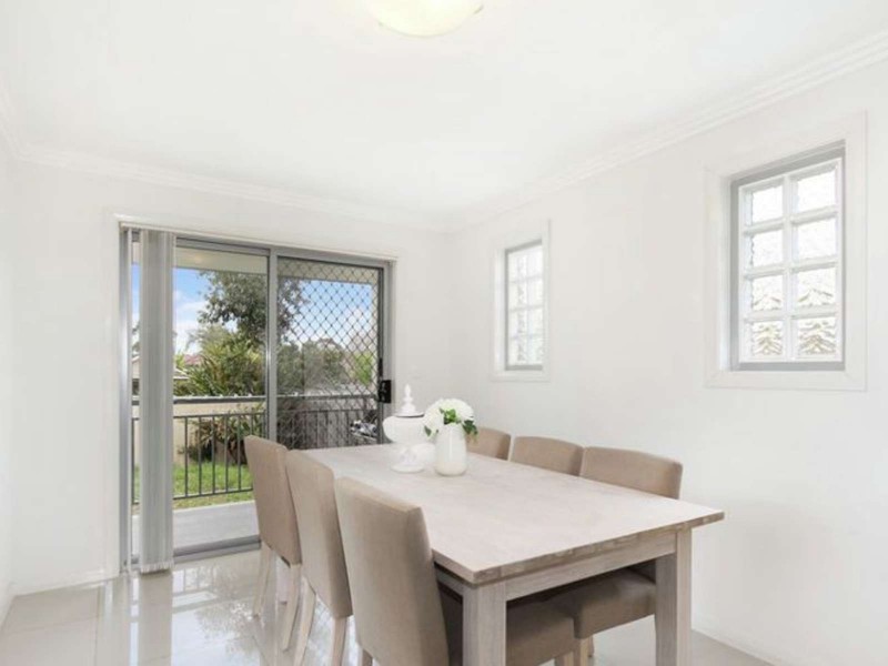 8/35 Wellington Road, Granville NSW 2142